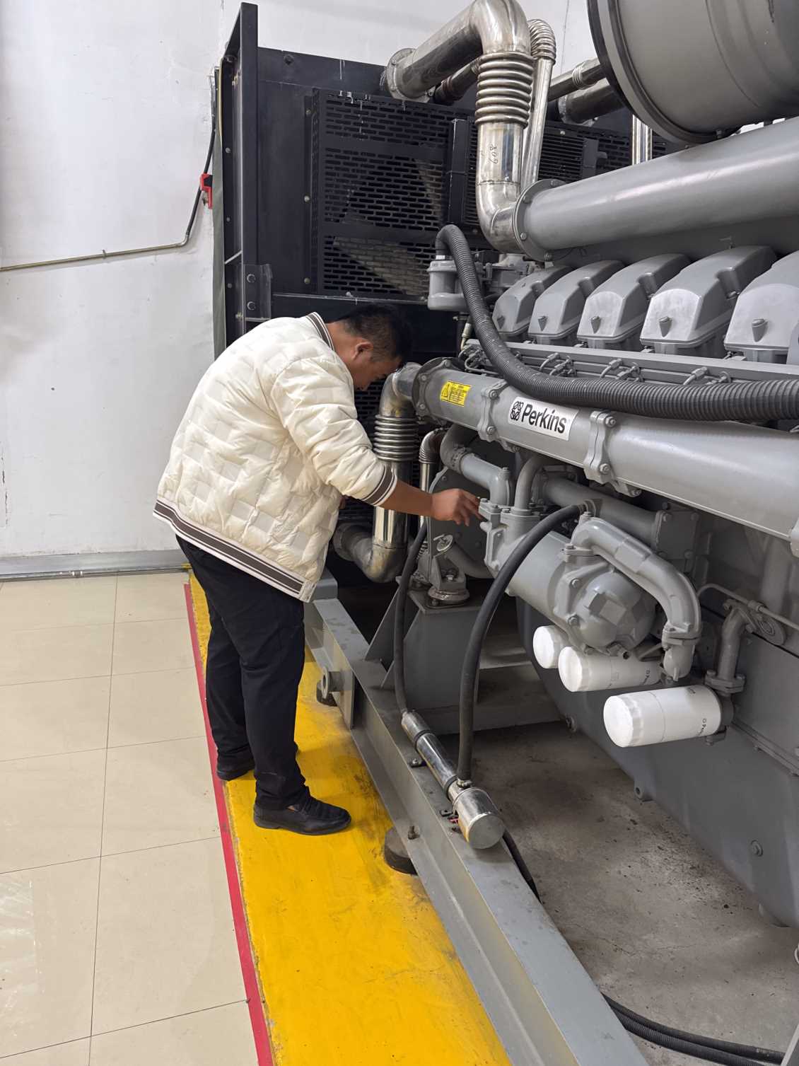 营口上柴柴油机发电机组维修：保障动力稳定